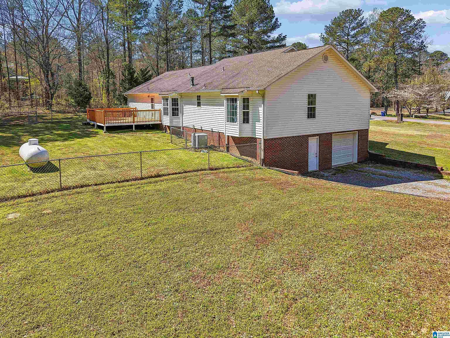 755 Beaver Ridge Dr Ashville, AL 35953 - Thumbnail 5