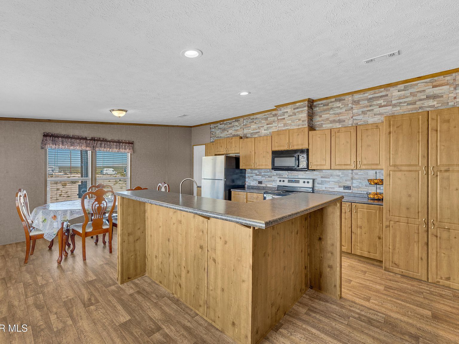 730 Rockard Dr El Paso, TX 79928 - Thumbnail 5