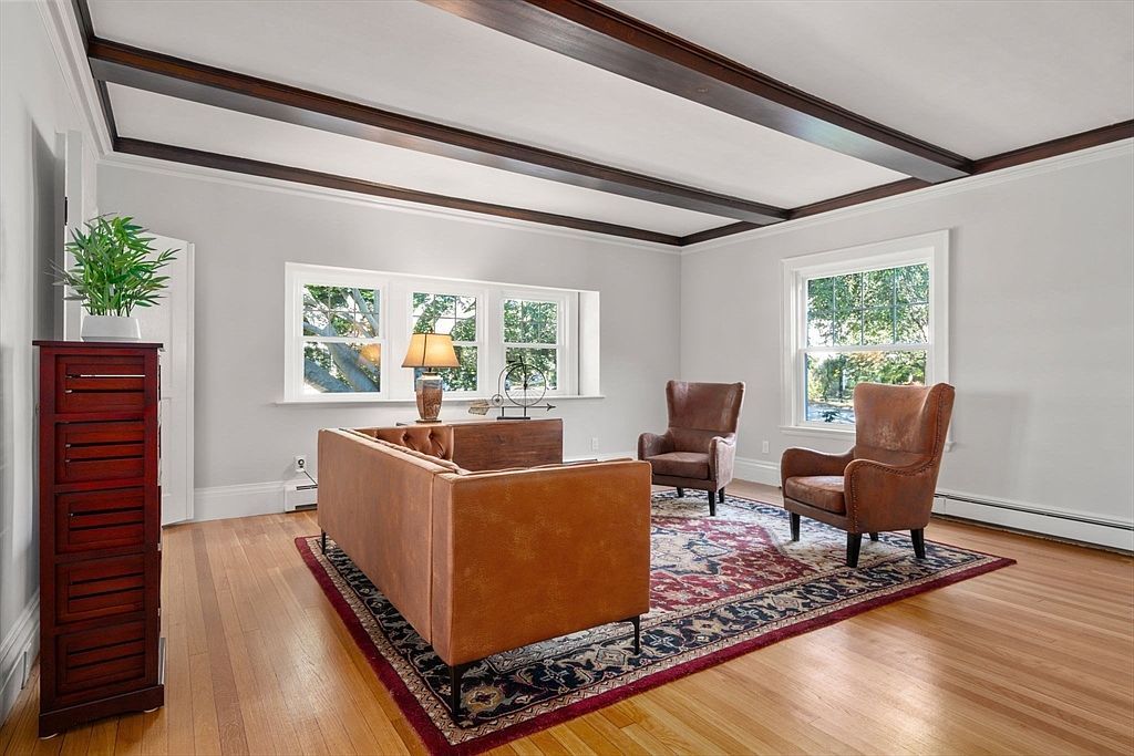 37 Kenwood Ave Worcester, MA 01605 - Thumbnail 5