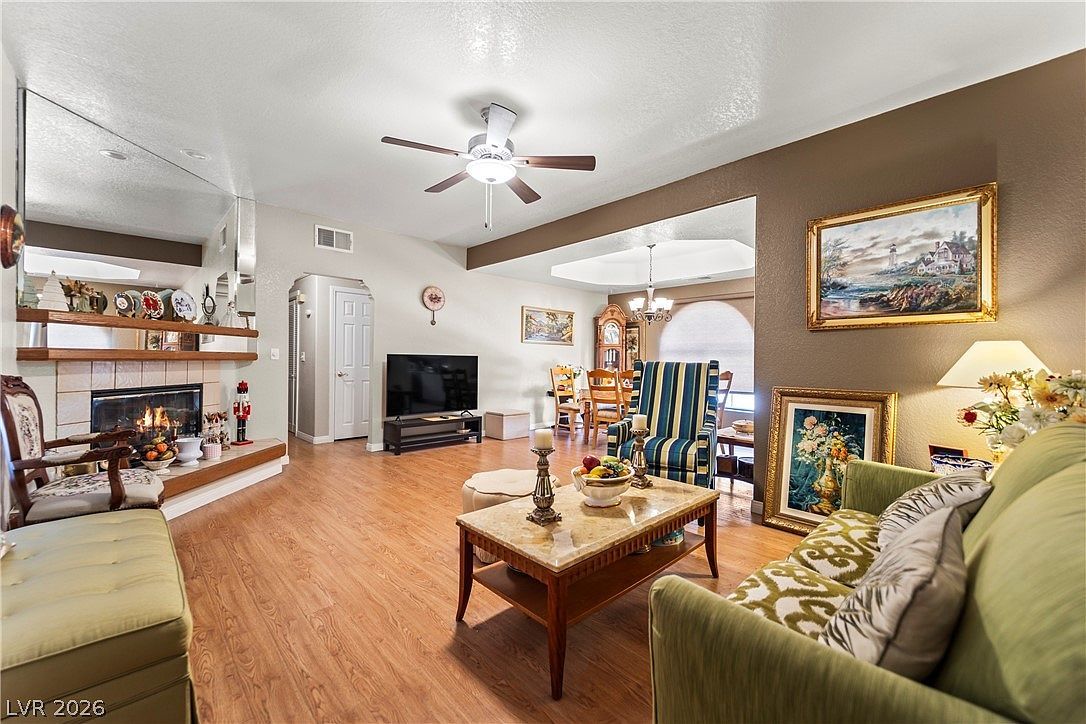 1419 Santa Margarita St Unit D Las Vegas, NV 89146 - Thumbnail 5
