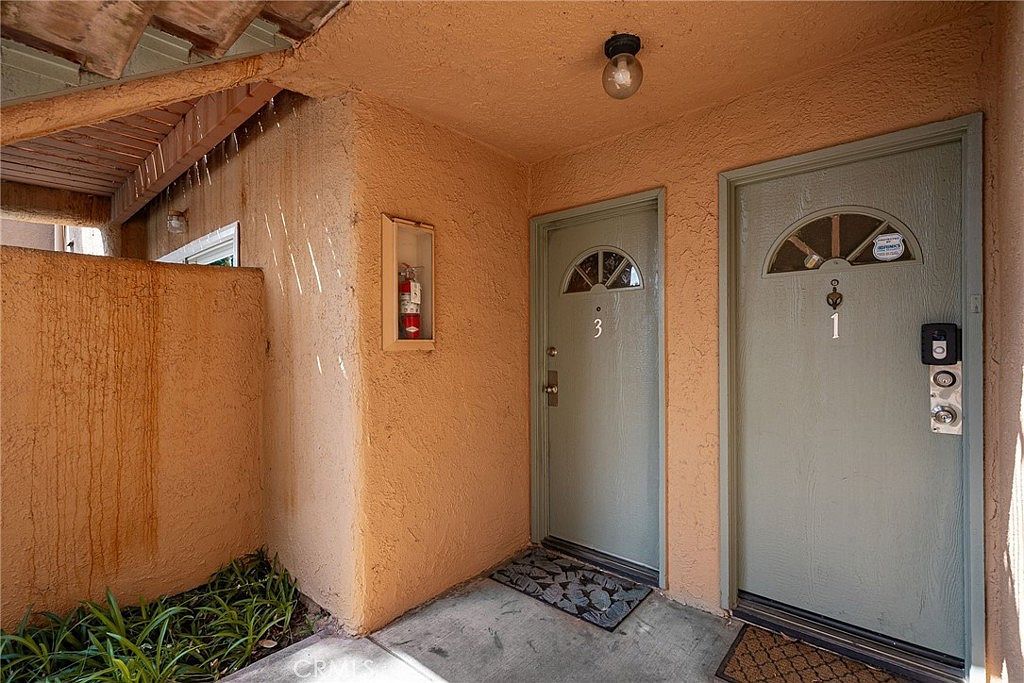 1480 W Edgehill Rd APT 3 San Bernardino, CA 92405 - Thumbnail 5