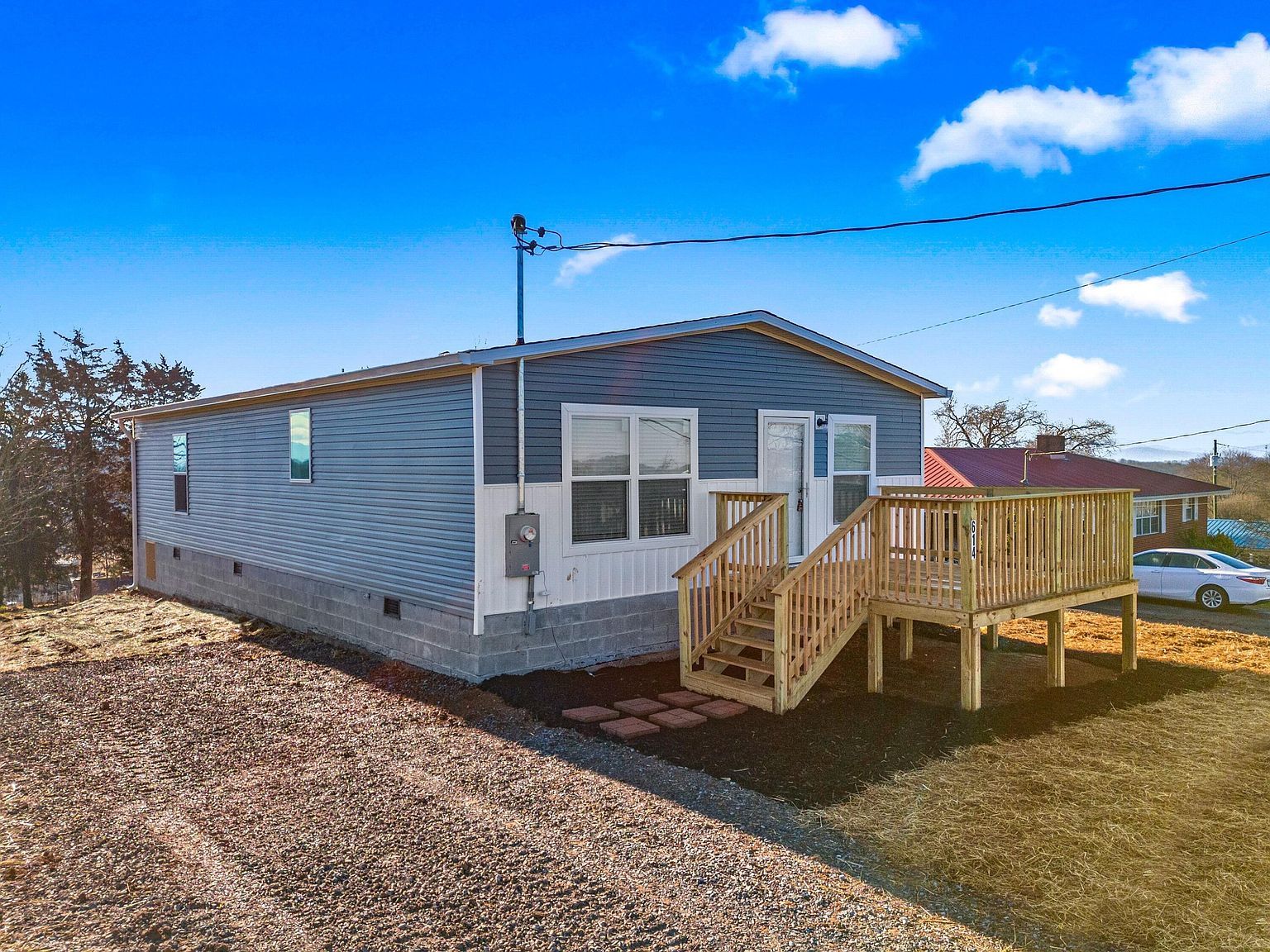 614 E Barton Ridge Rd Greeneville, TN 37745 - Thumbnail 5