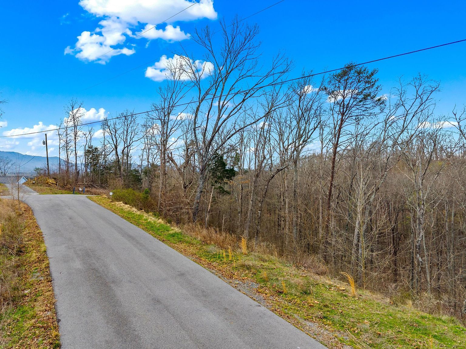 1530 Waterside Cove Dr Dandridge, TN 37725 - Thumbnail 5