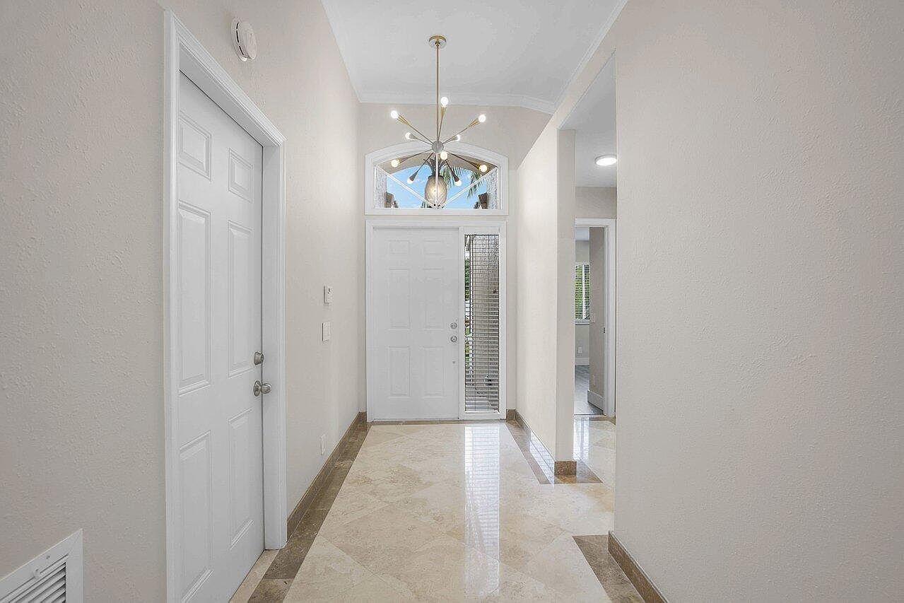 660 NW 45th Ave Deerfield Beach, FL 33442 - Thumbnail 5