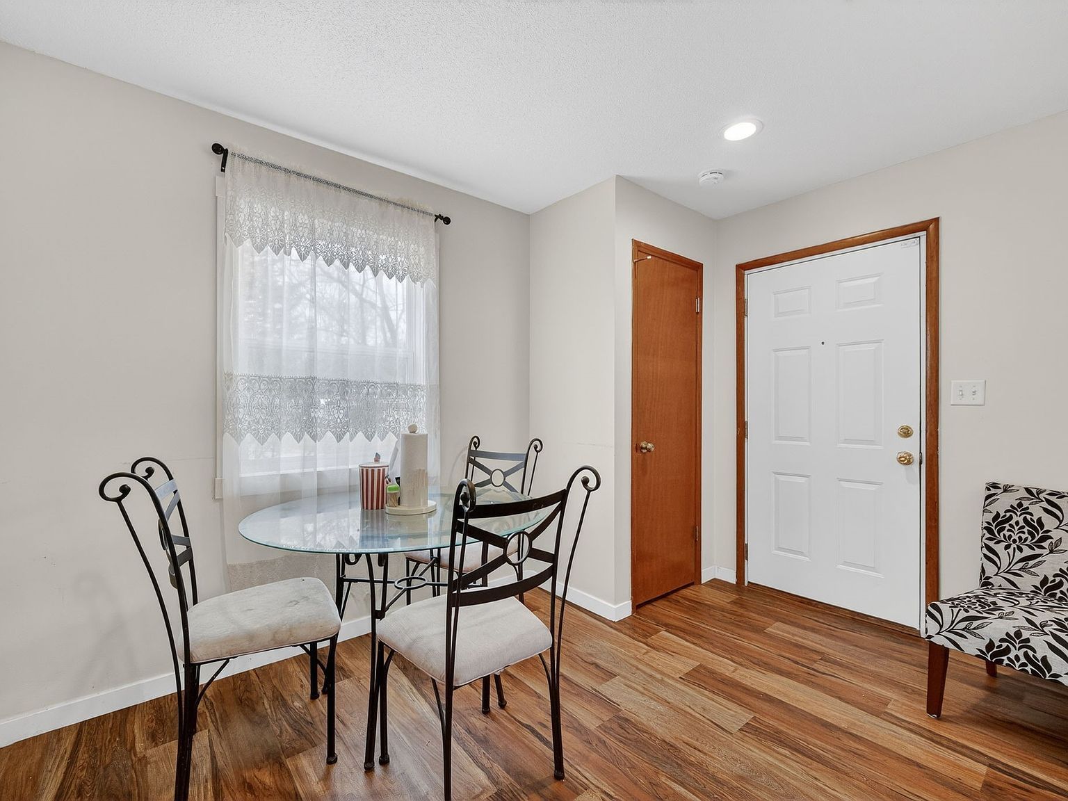 238 Leach Ave Des Moines, IA 50315 - Thumbnail 5