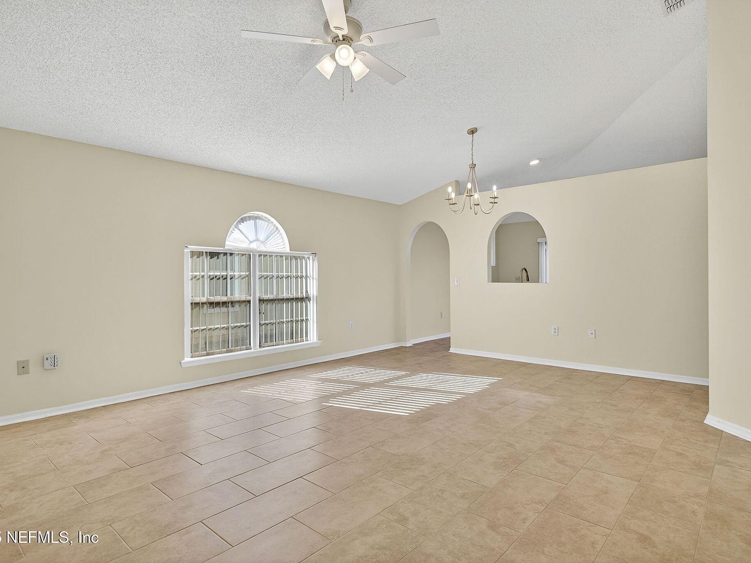 1528 Slash Pine Ct Orange Park, FL 32073 - Thumbnail 5