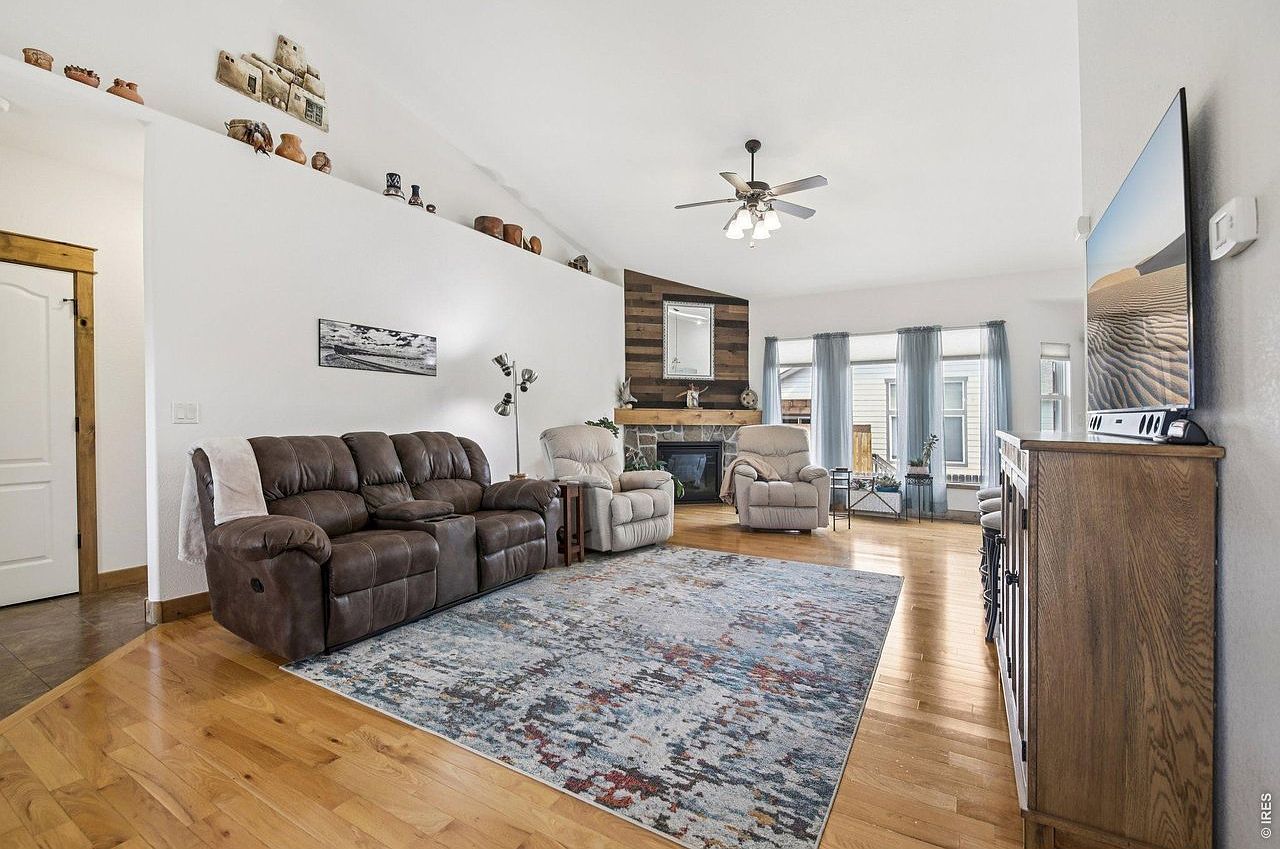 317 Kirkland Ln Johnstown, CO 80534 - Thumbnail 5