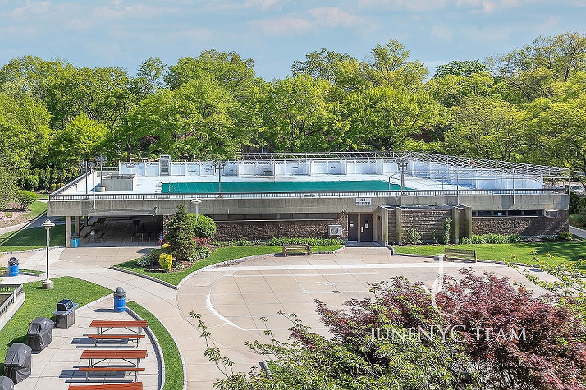 15038 Union Tpke APT 4K Flushing, NY 11367 - Thumbnail 5