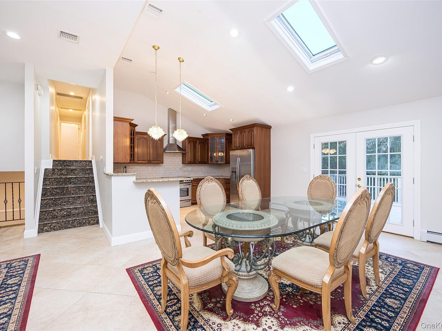 36 Red Spring Ln Glen Cove, NY 11542 - Thumbnail 5