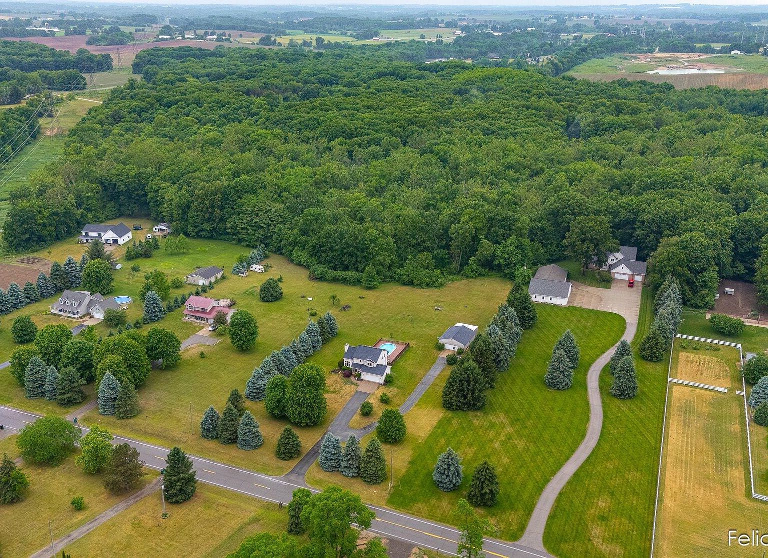 3123 140th Ave Dorr, MI 49323 - Thumbnail 5