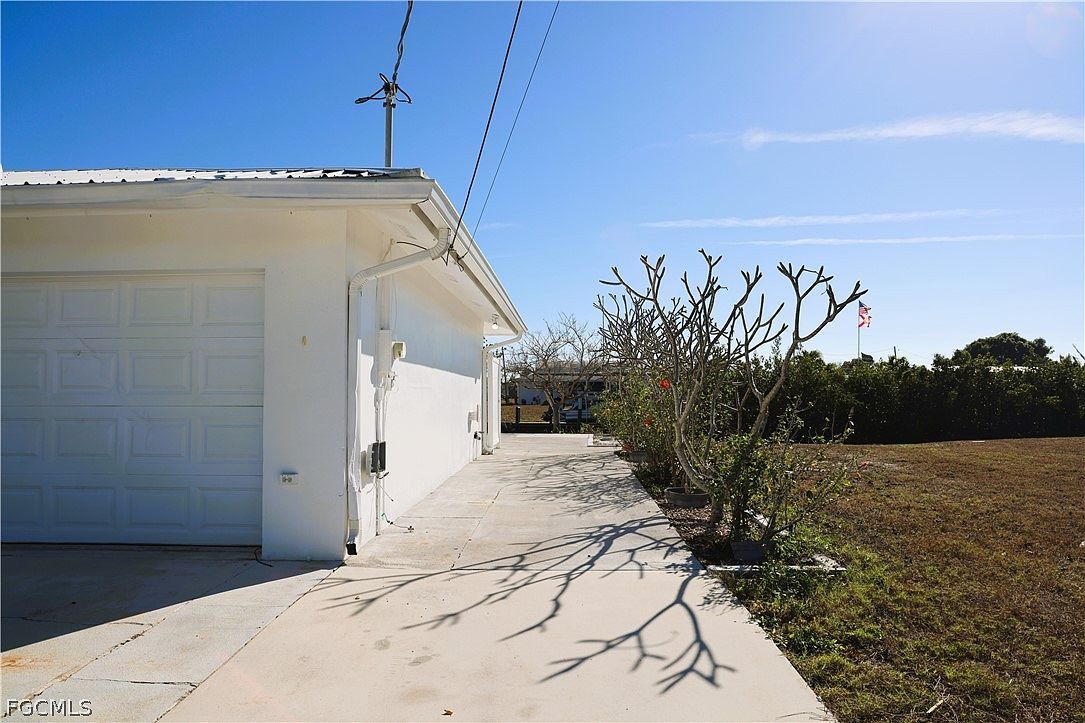 21452 Higgs Dr Pt Charlotte, FL 33952 - Thumbnail 5