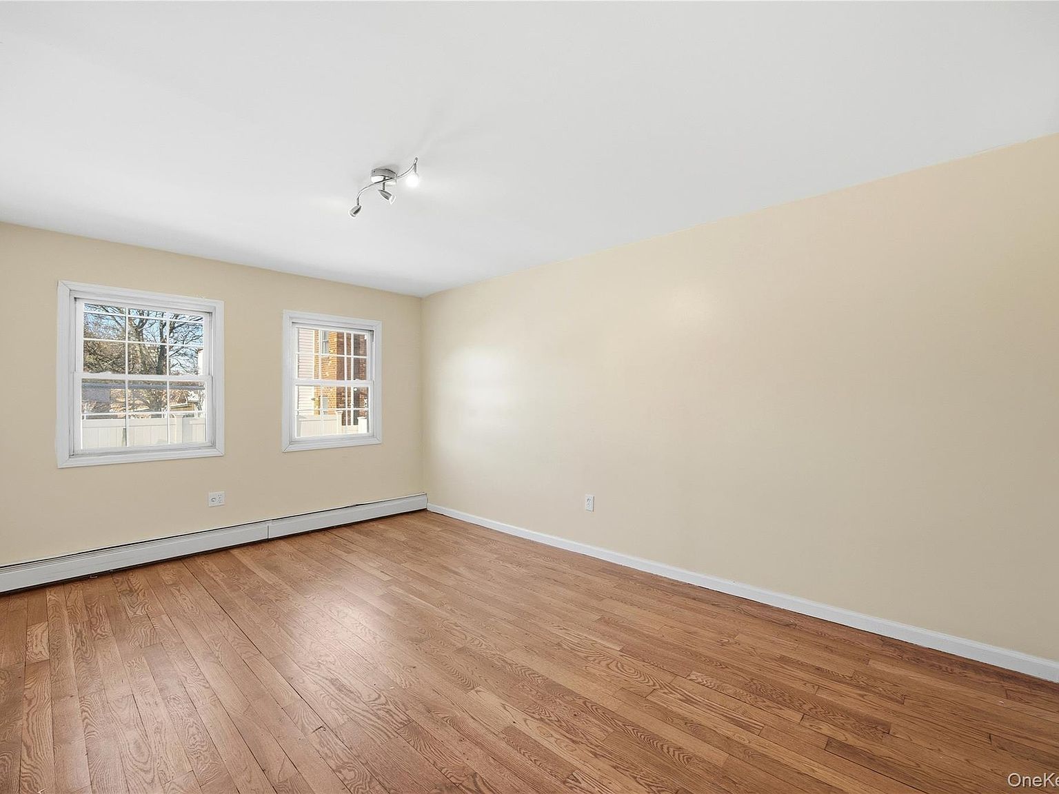 13410 Farmers Blvd Jamaica, NY 11434 - Thumbnail 5