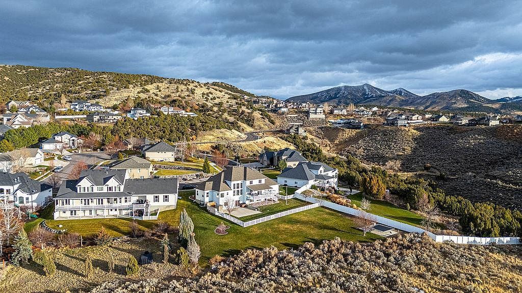 1655 Granite Dr Pocatello, ID 83201 - Thumbnail 5