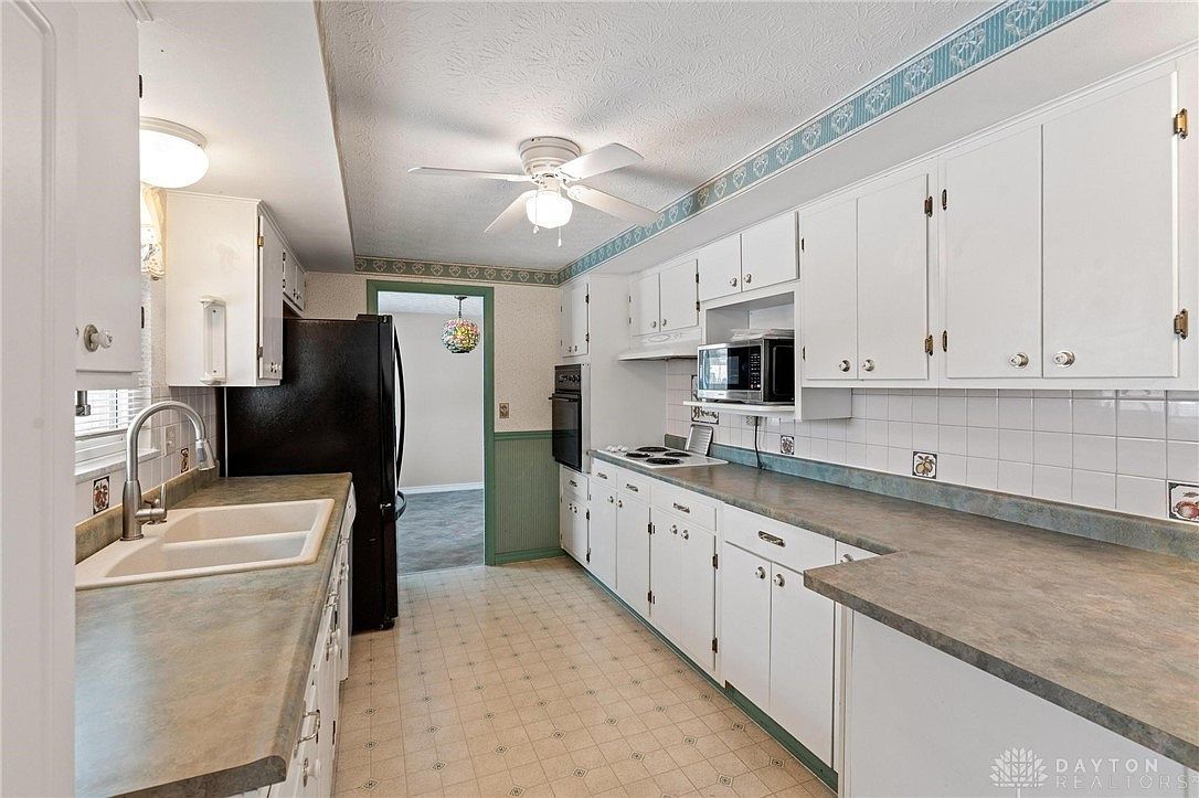 4838 Pacific Ct Dayton, OH 45424 - Thumbnail 5