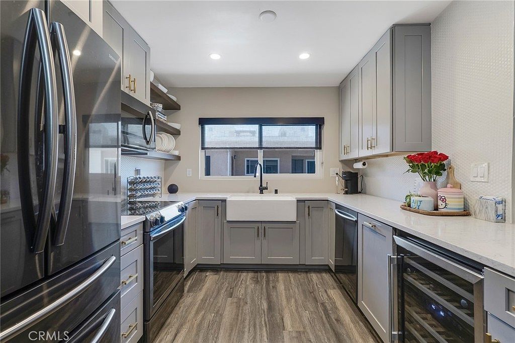 5232 Corteen Pl Unit 17 Valley Village, CA 91607 - Thumbnail 5