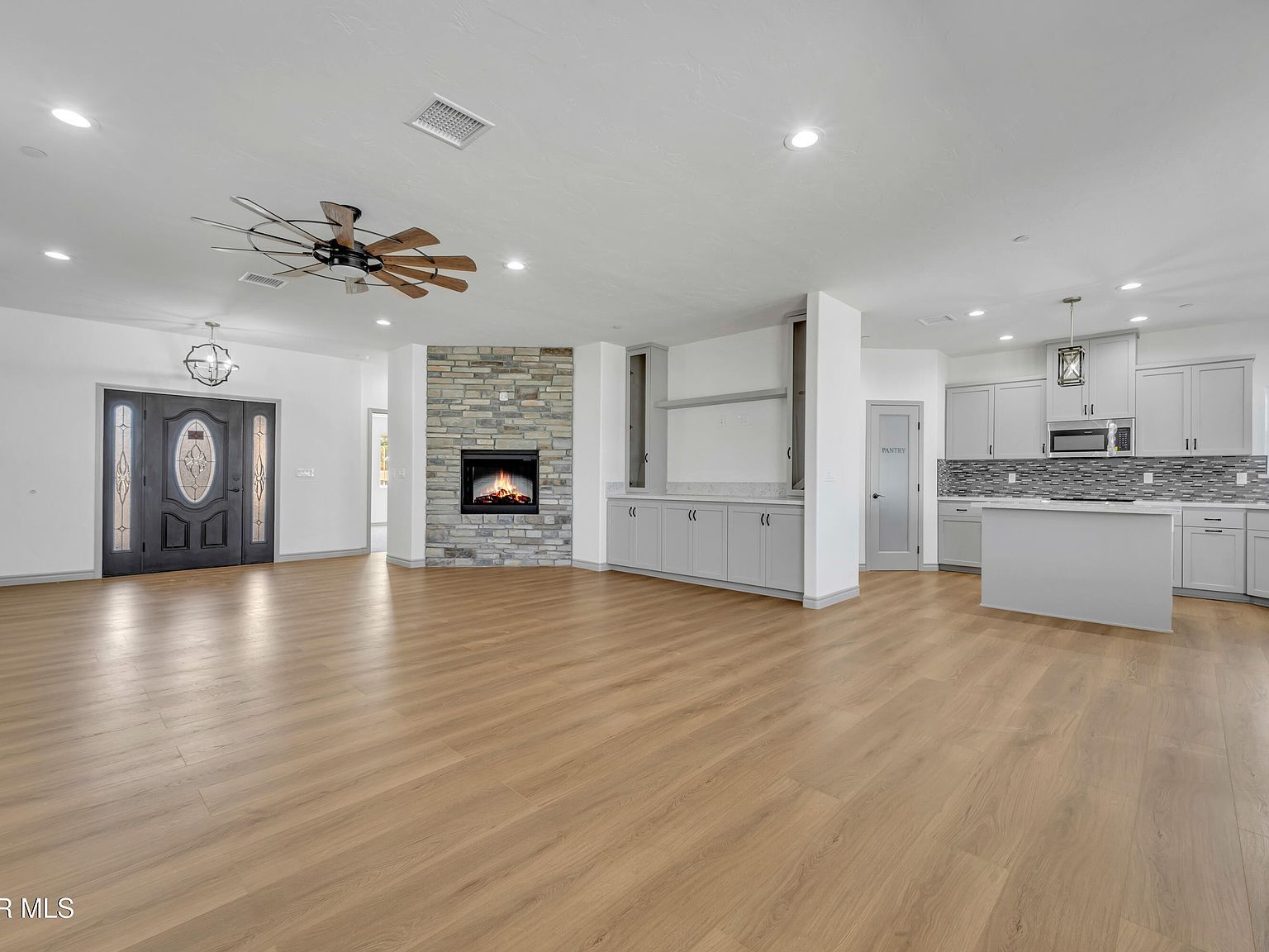 21701 Darrow Dr California City, CA 93505 - Thumbnail 5