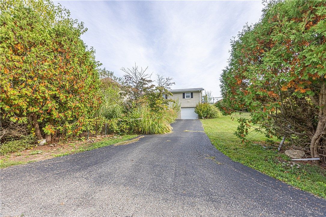 82 E Kerr St, Uniontown, PA, 15401 - Thumbnail 5