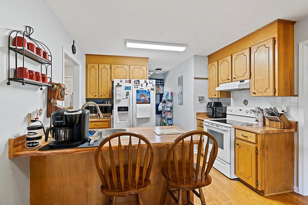 223 Cove Rd Greenwood, SC 29646 - Thumbnail 5