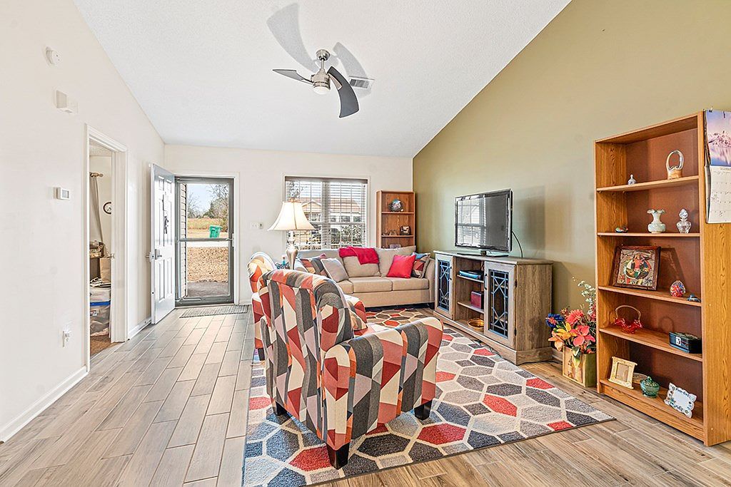 231 Hardwood Loop Greenwood, SC 29646 - Thumbnail 5