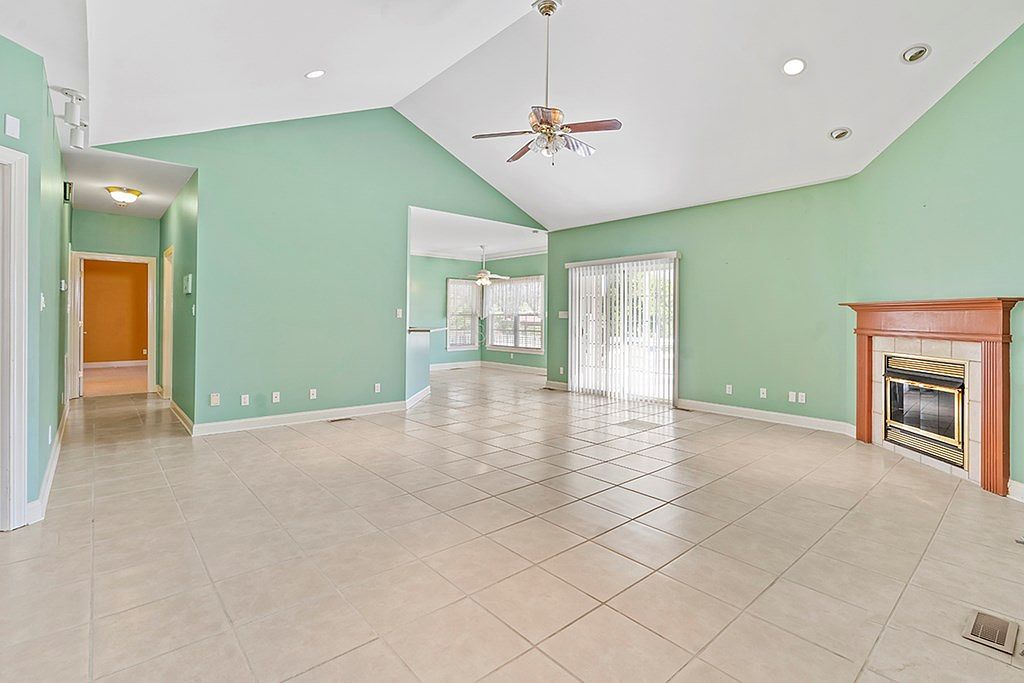 902 Olde Puckett Ferry Rd Greenwood, SC 29649 - Thumbnail 5