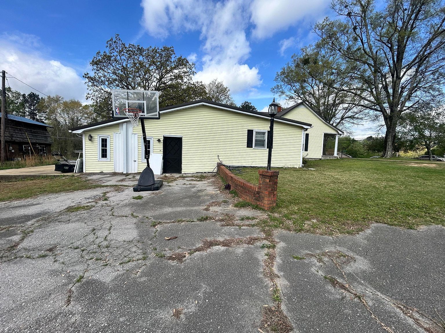 1624 Washington St Belmont, MS 38827 - Thumbnail 5