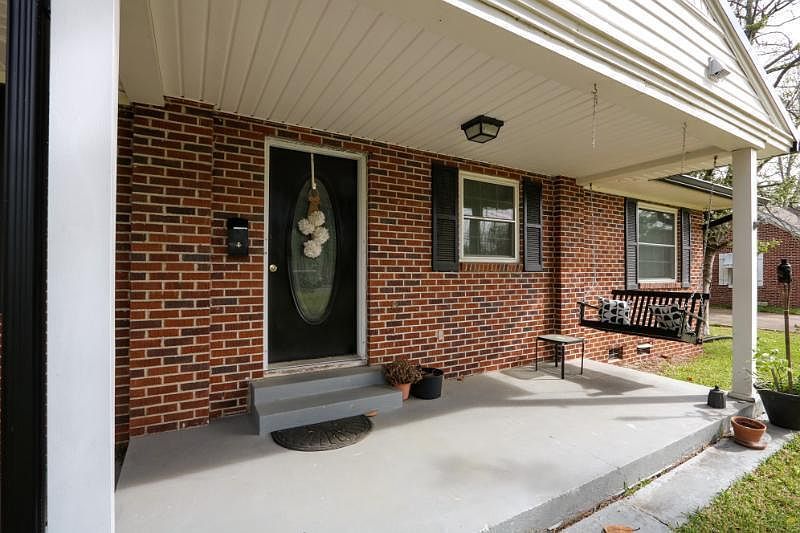 963 E Broad St West Point, MS 39773 - Thumbnail 5