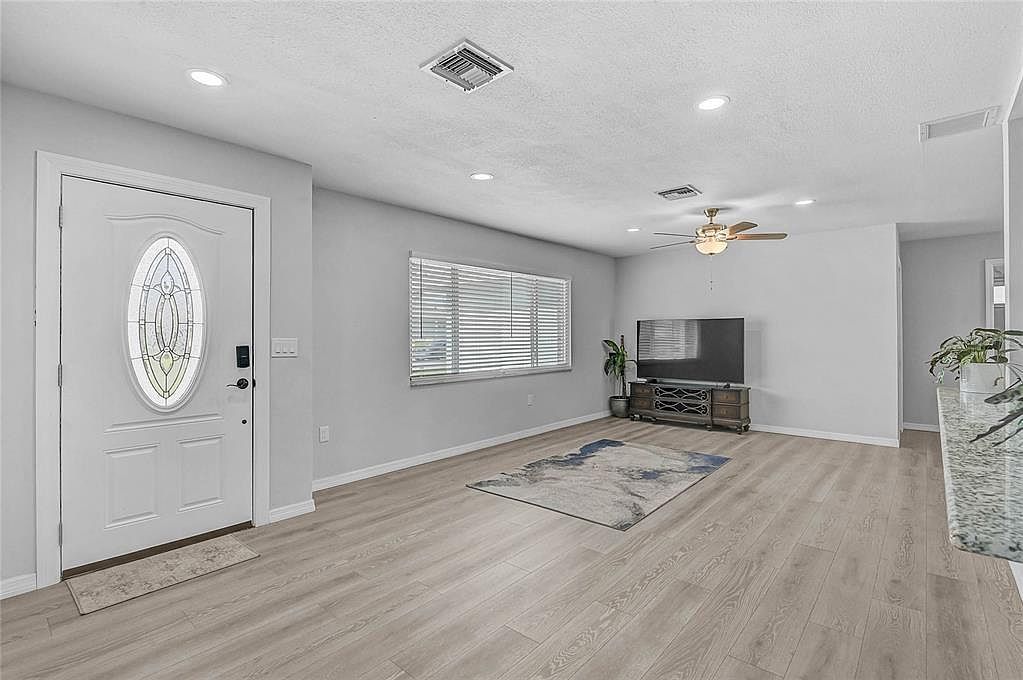 890 Ponderosa Rd Venice, FL 34293 - Thumbnail 5