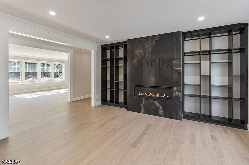 520 Clinton Ave Wyckoff, NJ 07481 - Thumbnail 5