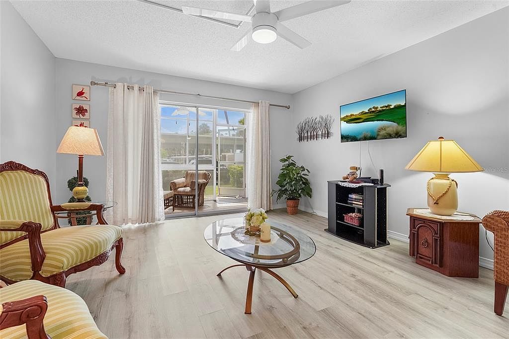 1540 Glen Oaks Dr E #B-134 Sarasota, FL 34232 - Thumbnail 5