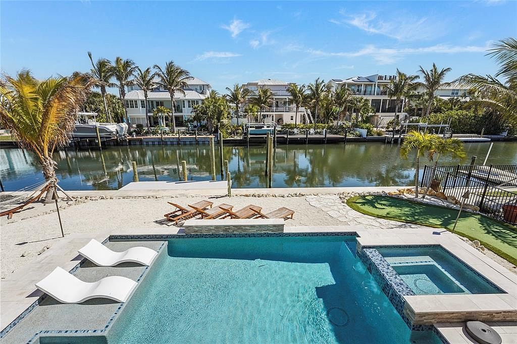 519 Loquat Dr Anna Maria, FL 34216 - Thumbnail 5