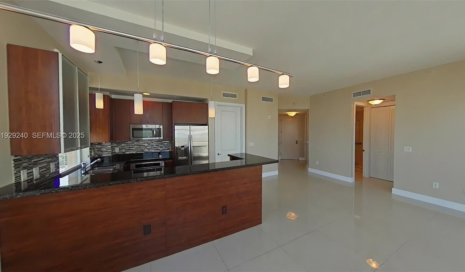 1607 Ponce De Leon Blvd APT 12E Coral Gables, FL 33134 - Thumbnail 5