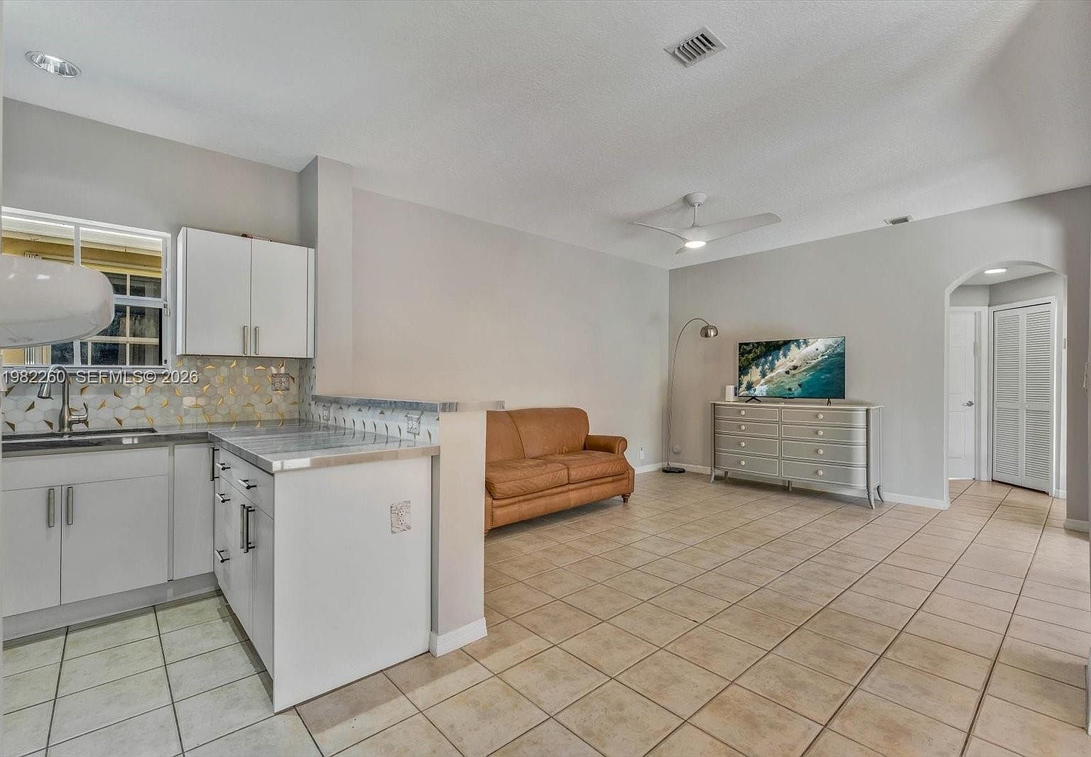 9057 SW 161st Ter Palmetto Bay, FL 33157 - Thumbnail 5