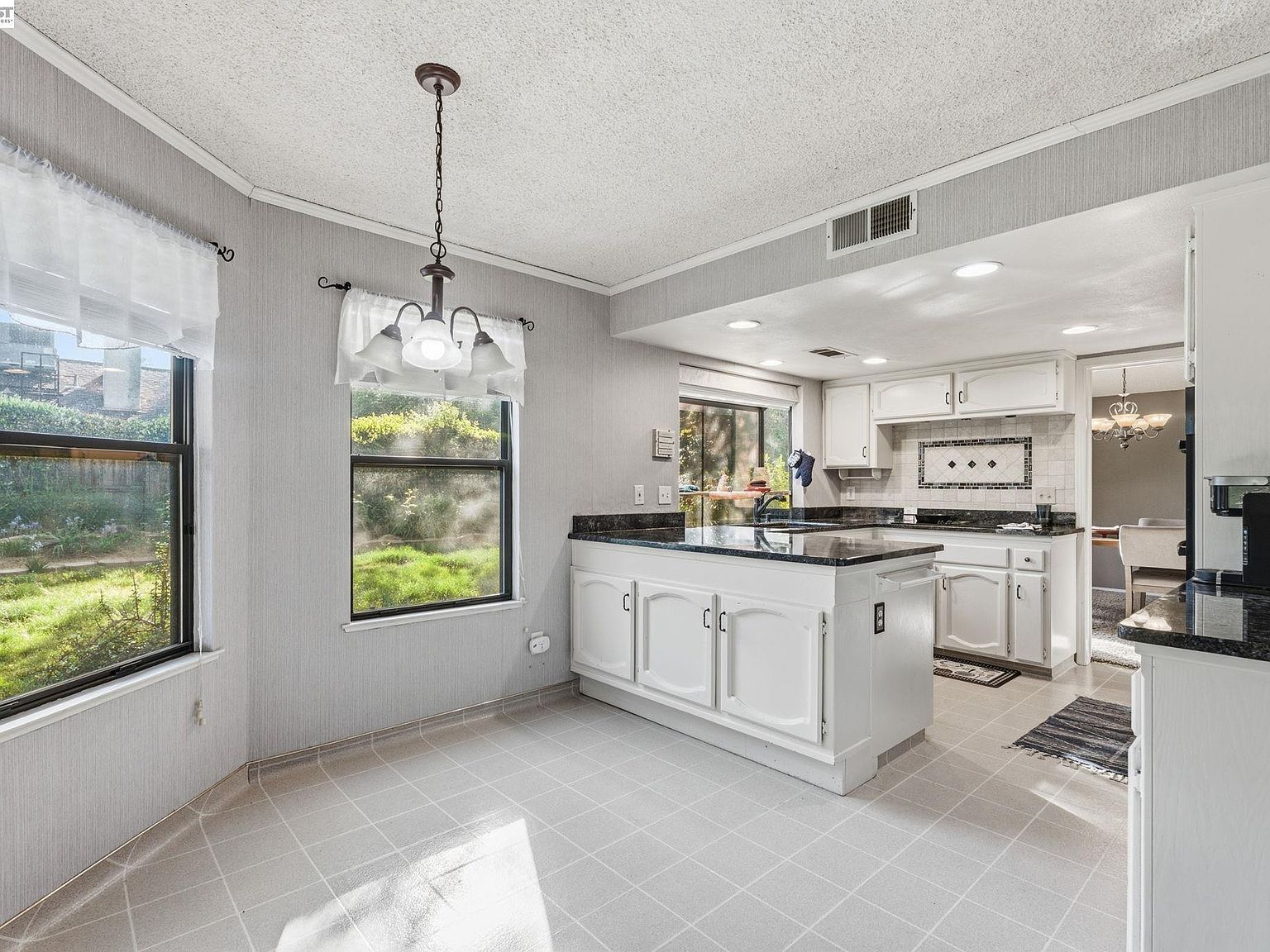 6424 N Vagedes Ave Fresno, CA 93711 - Thumbnail 5