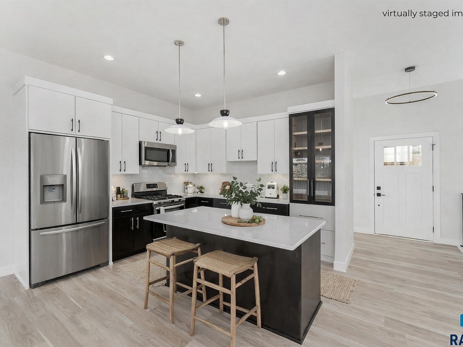 8600 W Shoreline Pl Sioux Falls, SD 57107 - Thumbnail 5