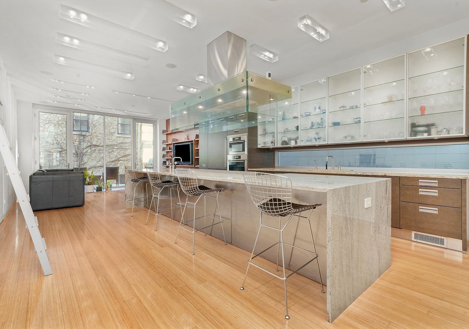 861 N Lasalle Blvd Chicago, IL 60610 - Thumbnail 5