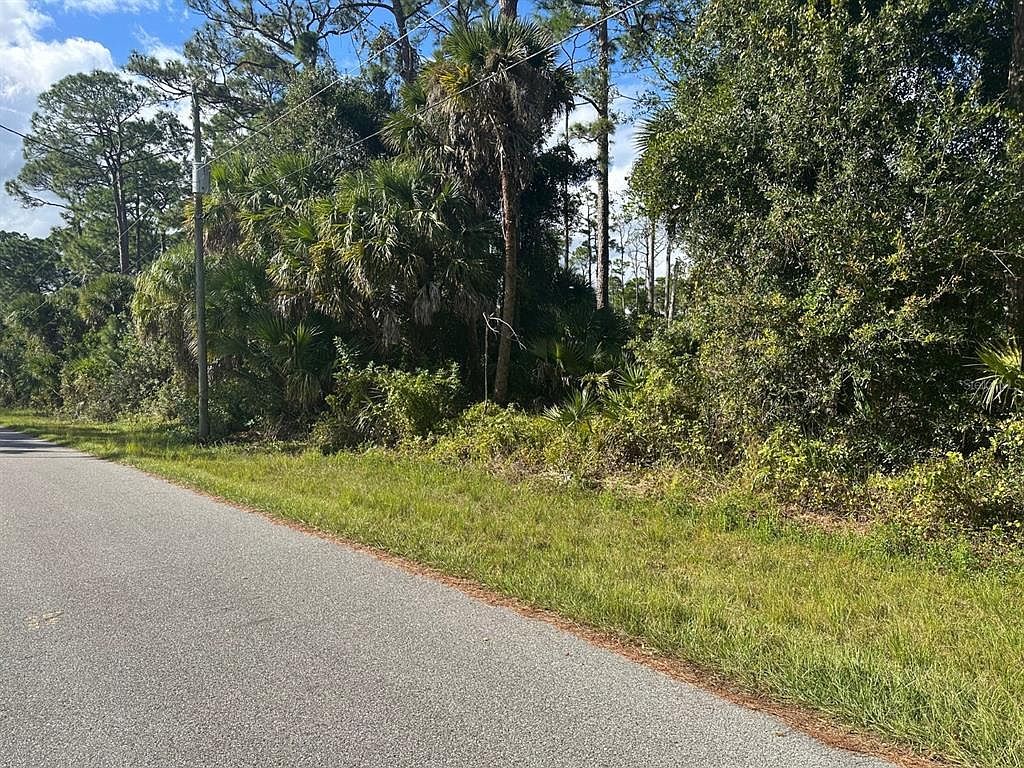 Greenley Rd LOT 16 North Pt, FL 34286  | Land/Lot