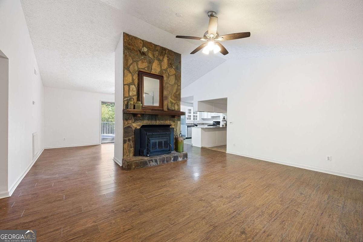 503 Azalea Ct Woodstock, GA 30188 - Thumbnail 5