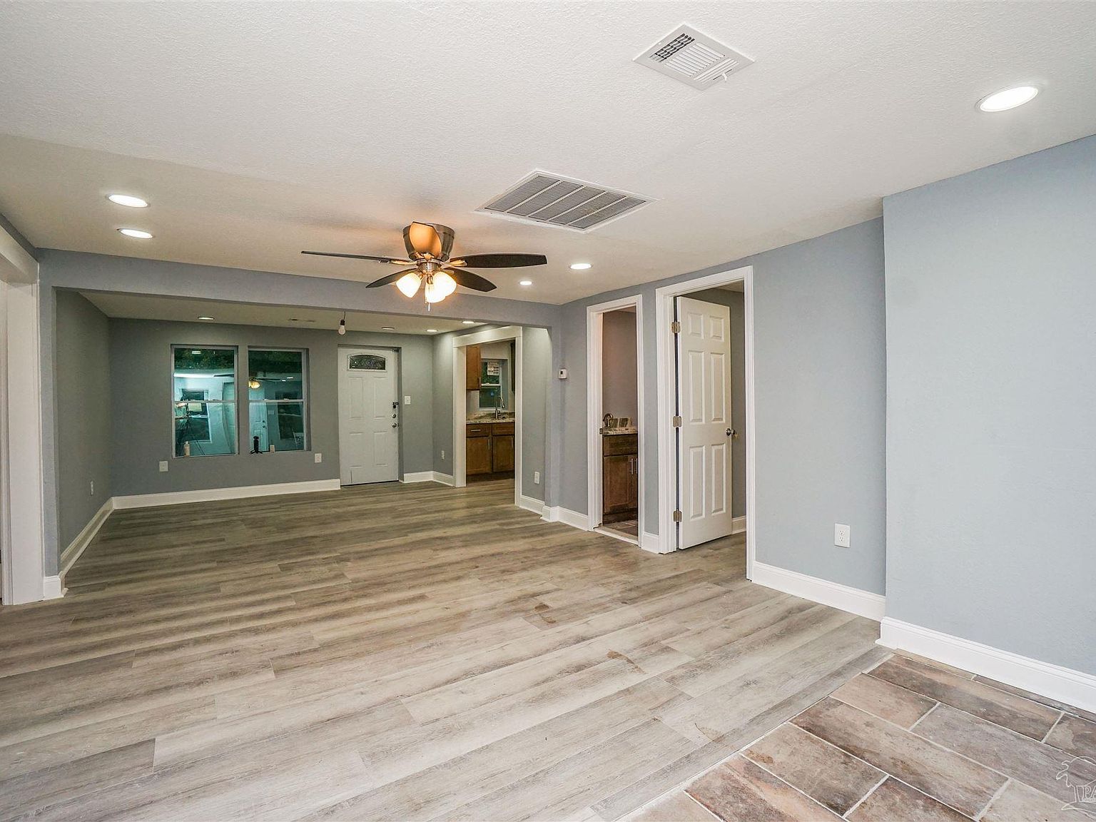 2417 N V St #A Pensacola, FL 32505 - Thumbnail 5