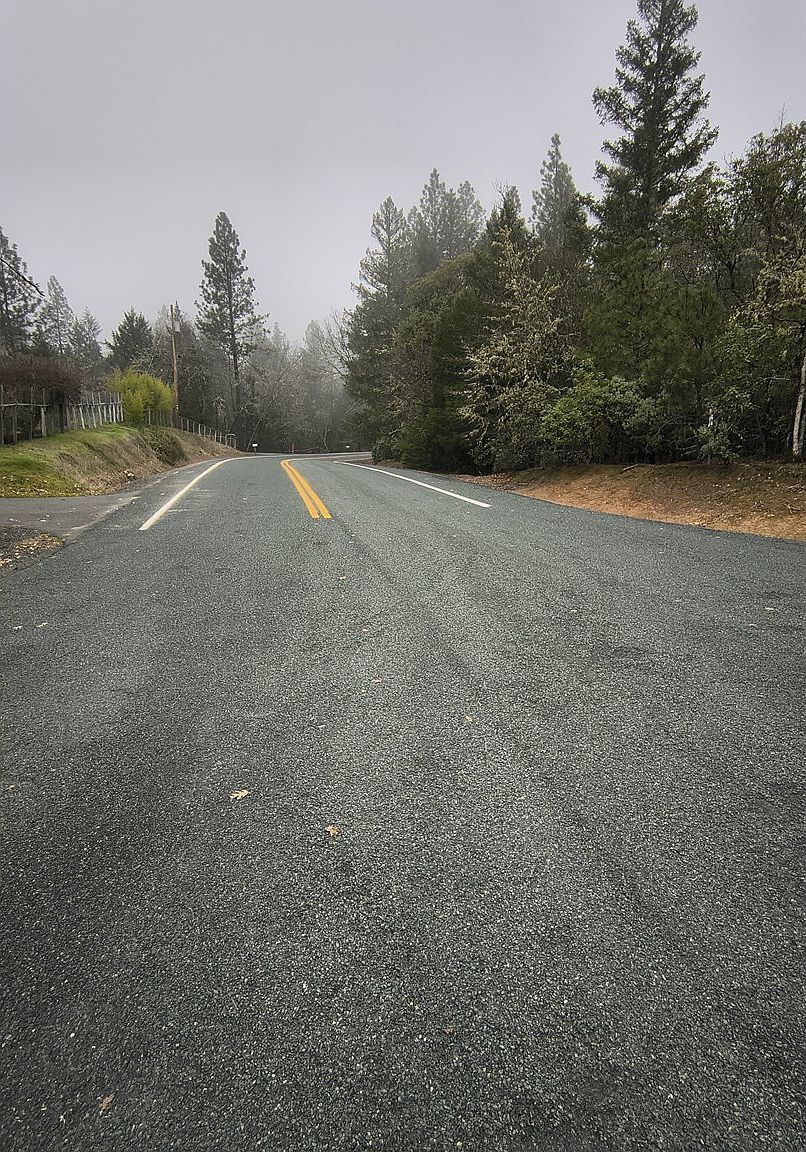 2100 Saratoga Way Grants Pass, OR 97526 - Thumbnail 5