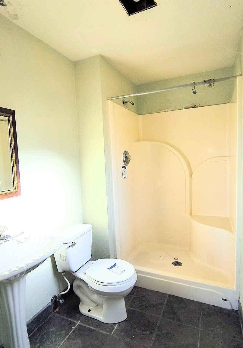 214 Valley Ct Sutherlin, OR 97479 - Thumbnail 5