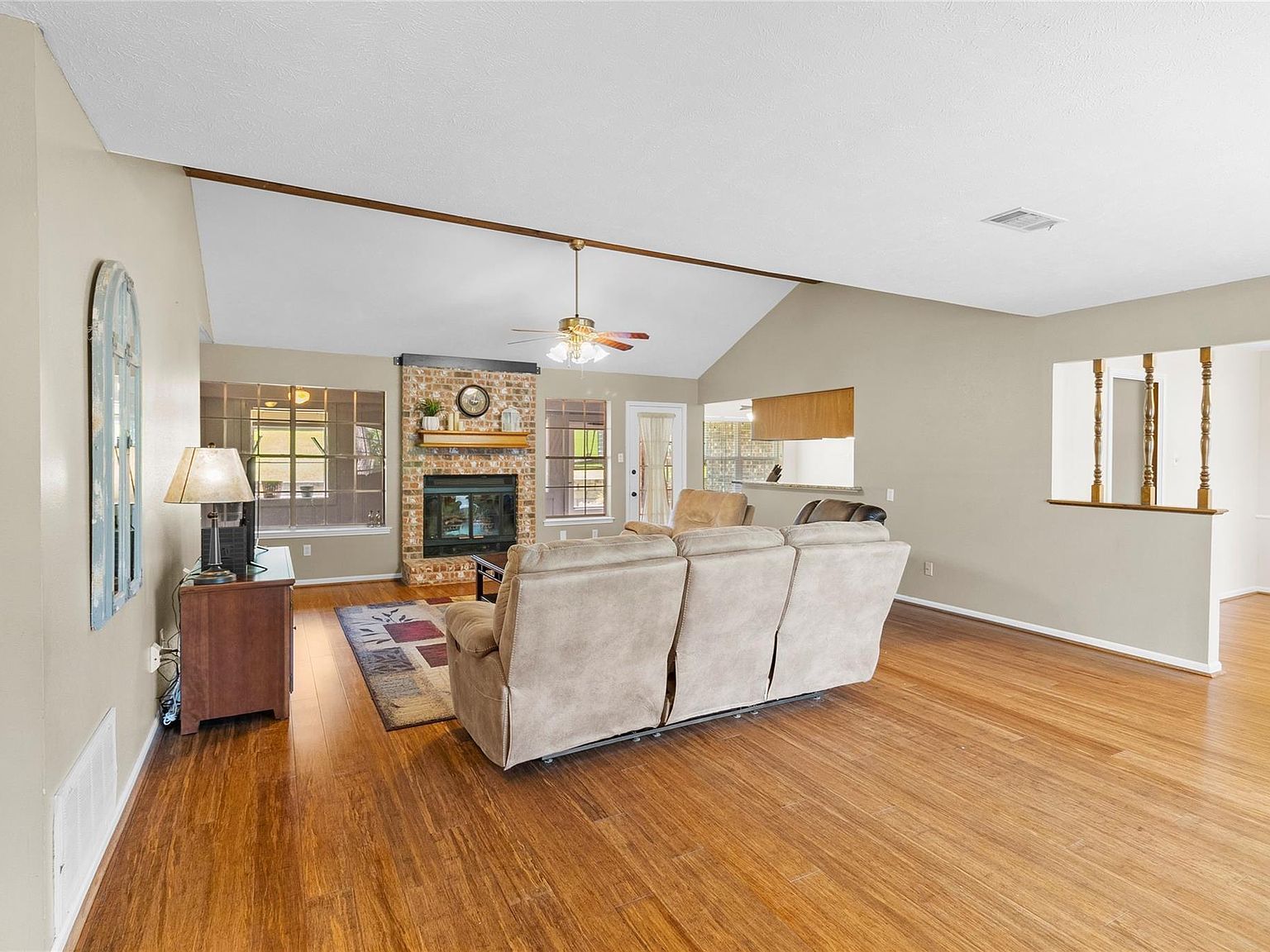 603 Hillcrest Dr Huntsville, TX 77340 - Thumbnail 5