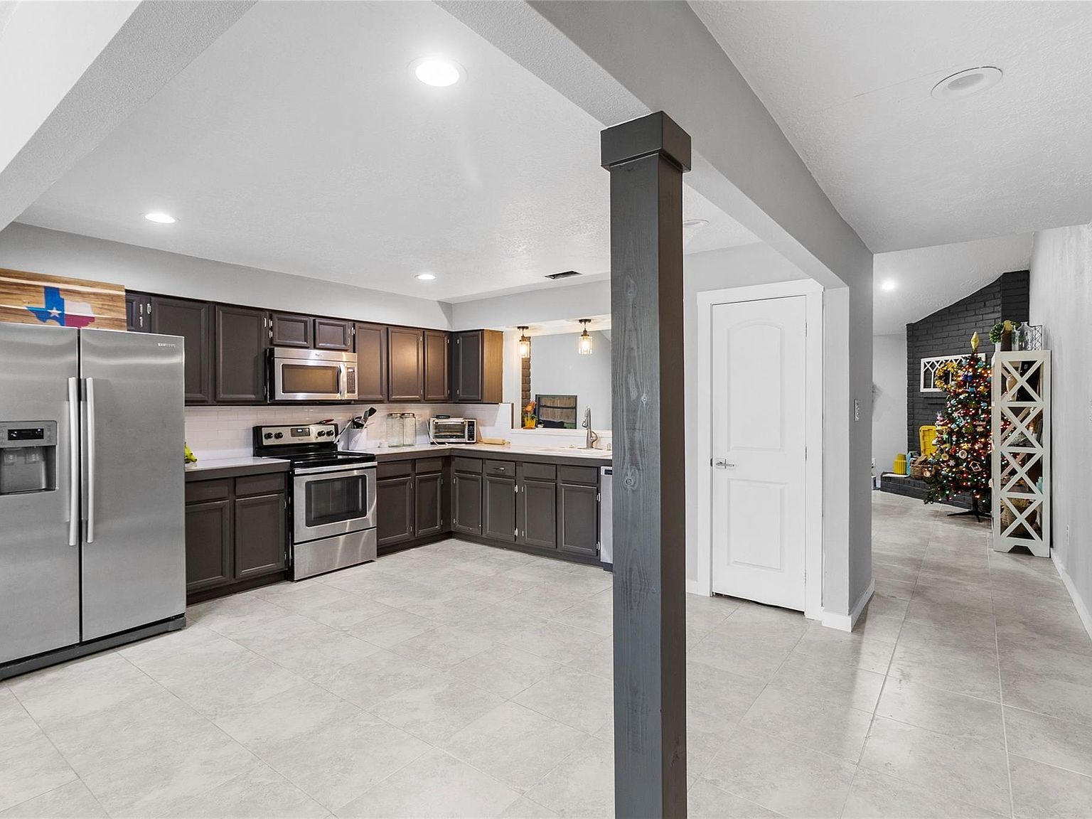 2015 Stoney Ct Spring, TX 77373 - Thumbnail 5