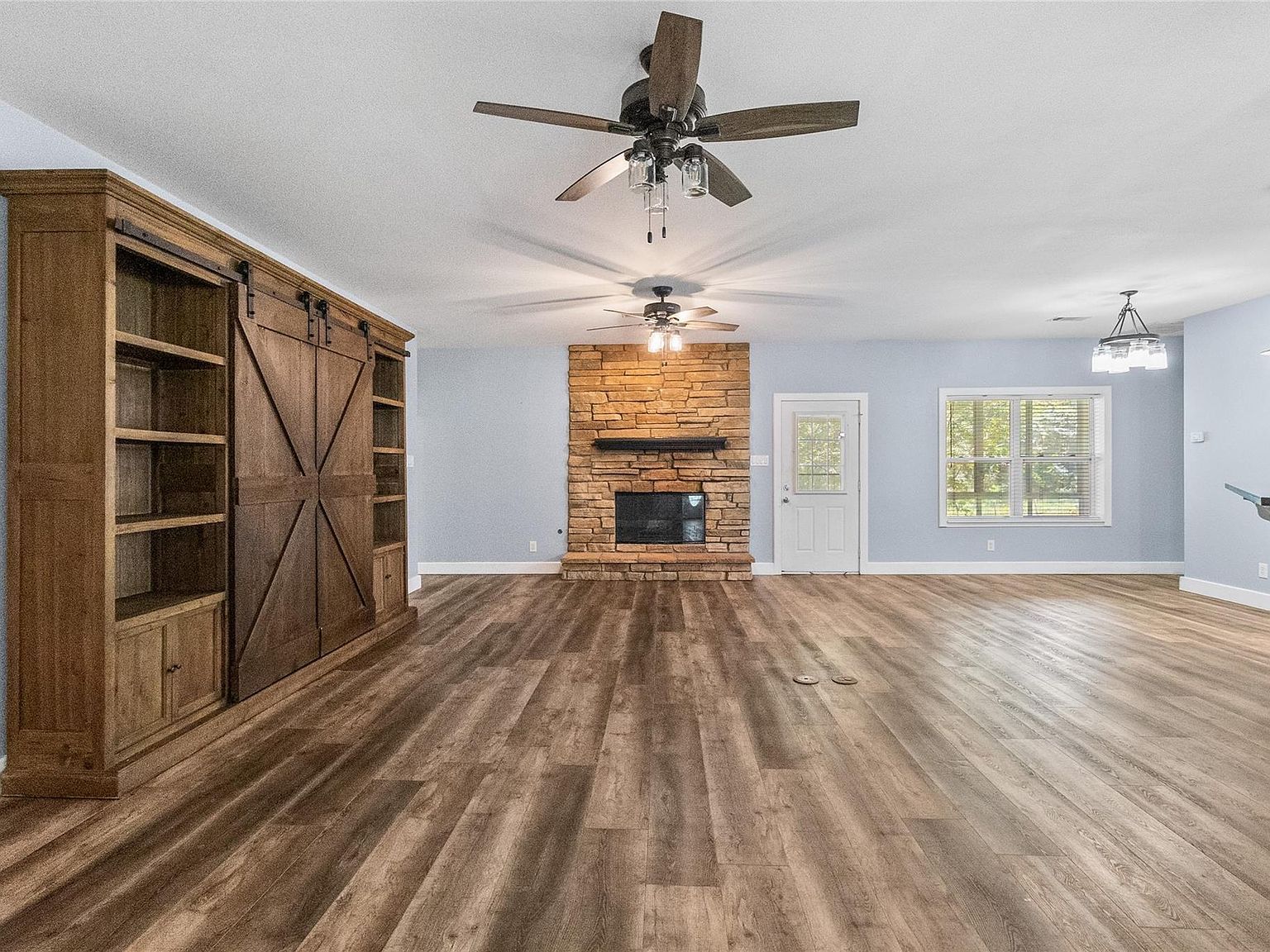 24 Oak Creek Dr Huntsville, TX 77340 - Thumbnail 5