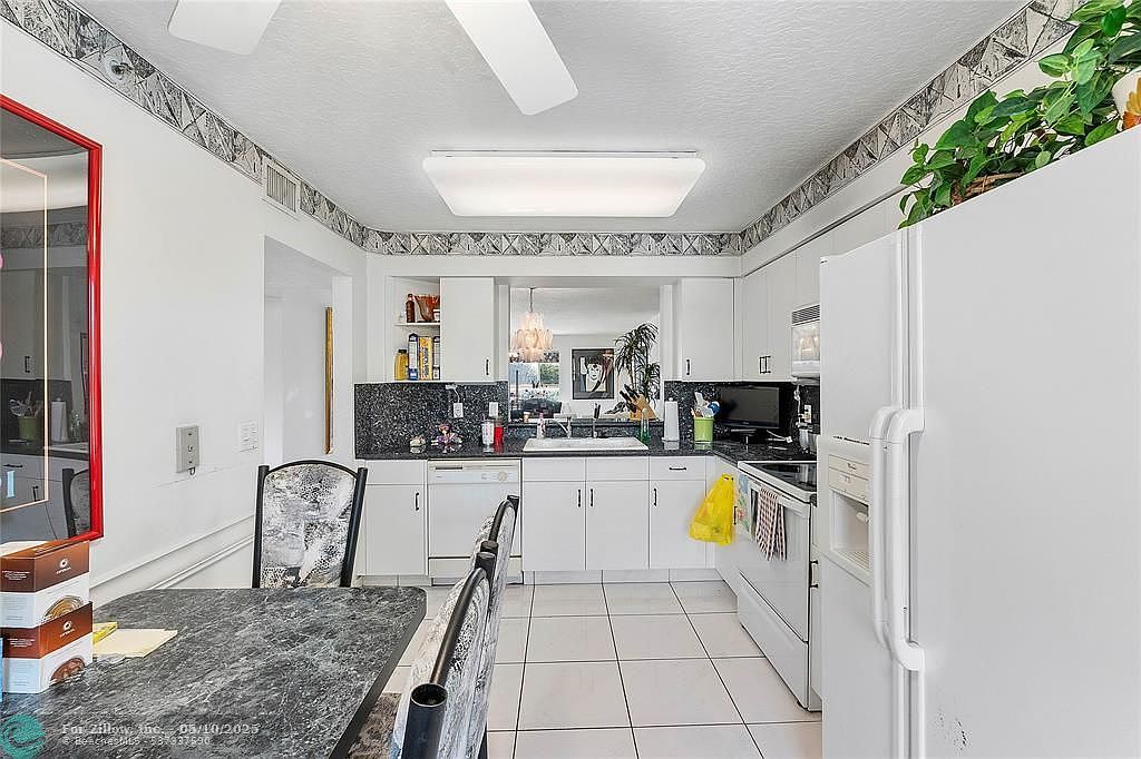 5746 Crystal Shores Dr APT 402 Boynton Beach, FL 33437 - Thumbnail 5