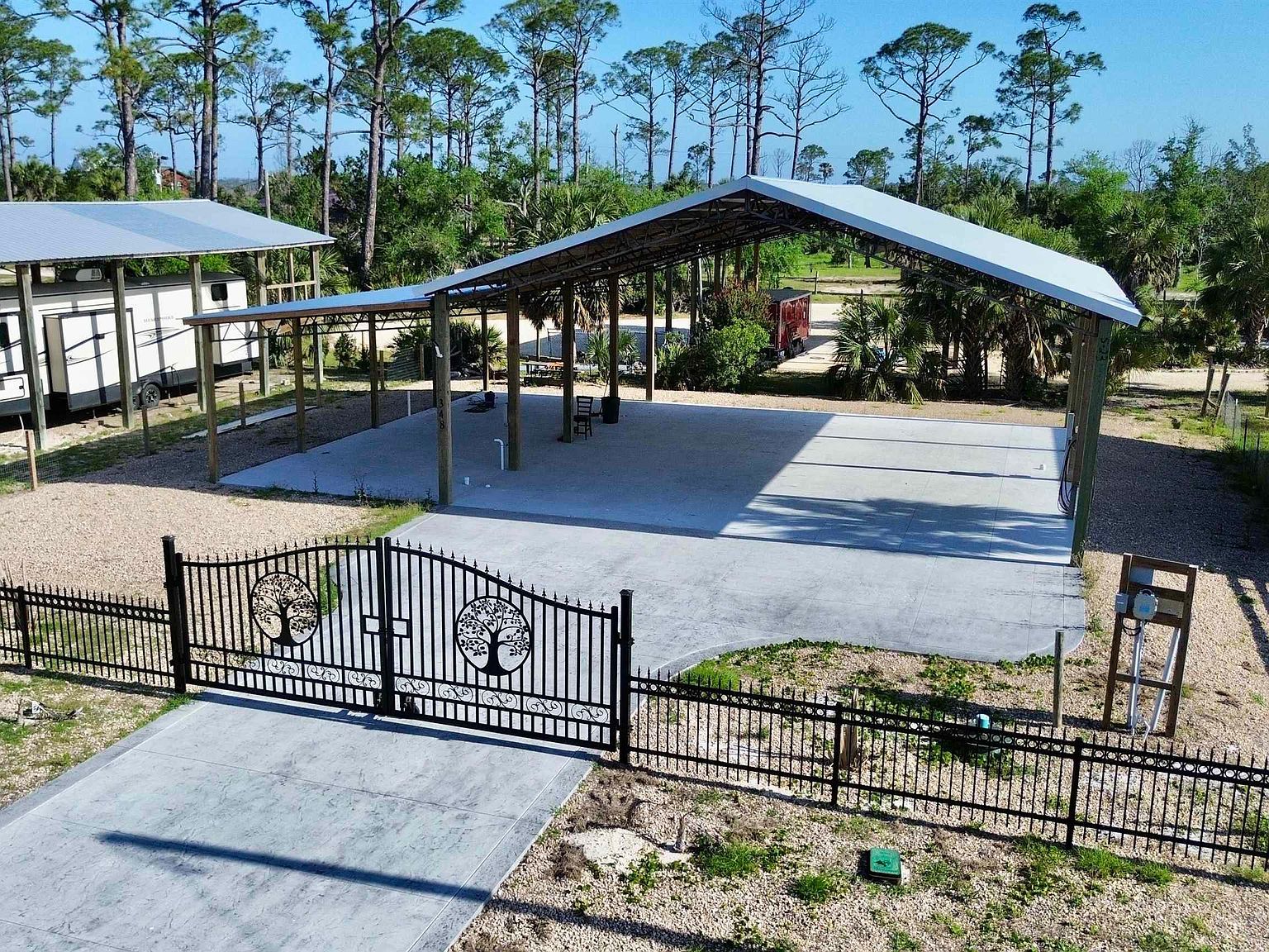 348 Cedar Island Rd Perry, FL 32348 - Thumbnail 5