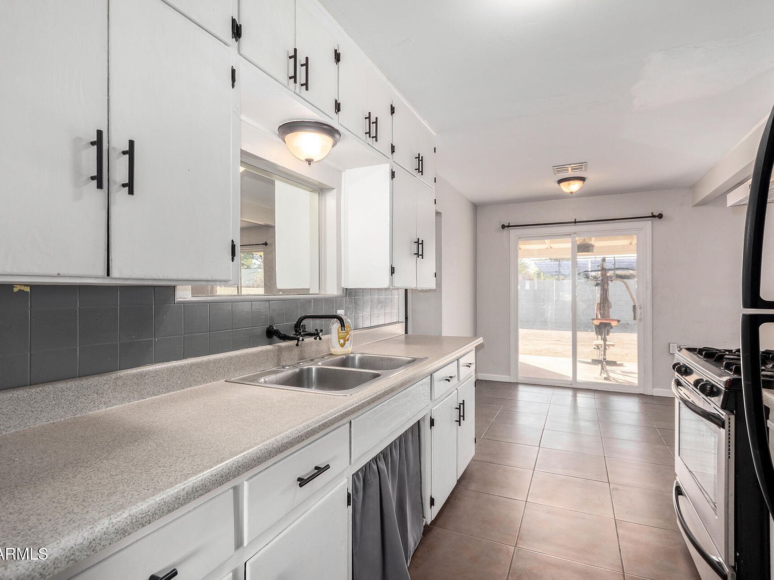 1061 W 5th St Mesa, AZ 85201 - Thumbnail 5