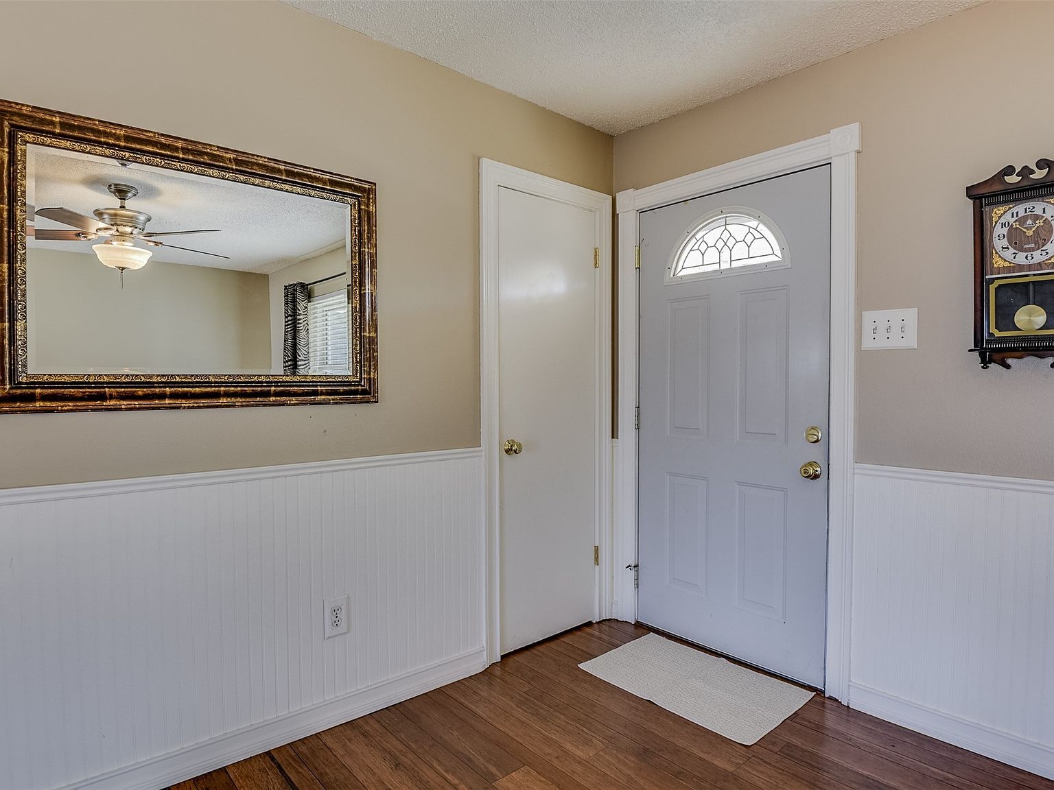 1105 Fairdale St Irving, TX 75062 - Thumbnail 5