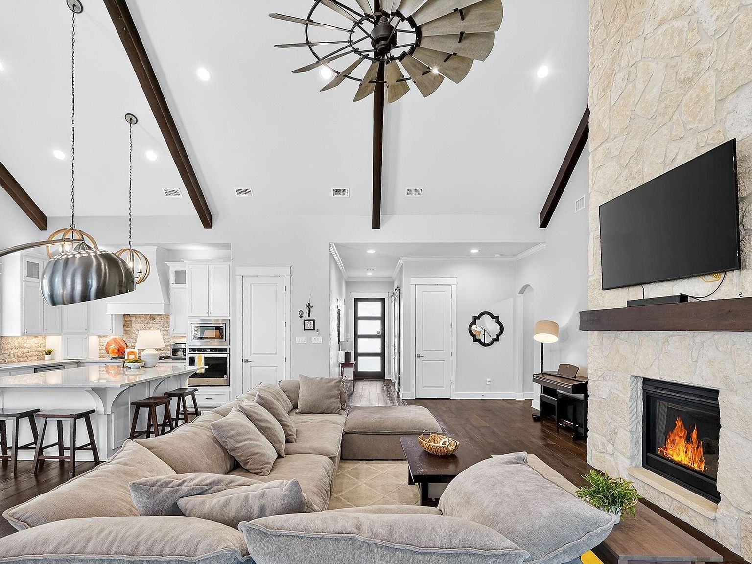 4207 Downton Abbey Ave College Station, TX 77845 - Thumbnail 5