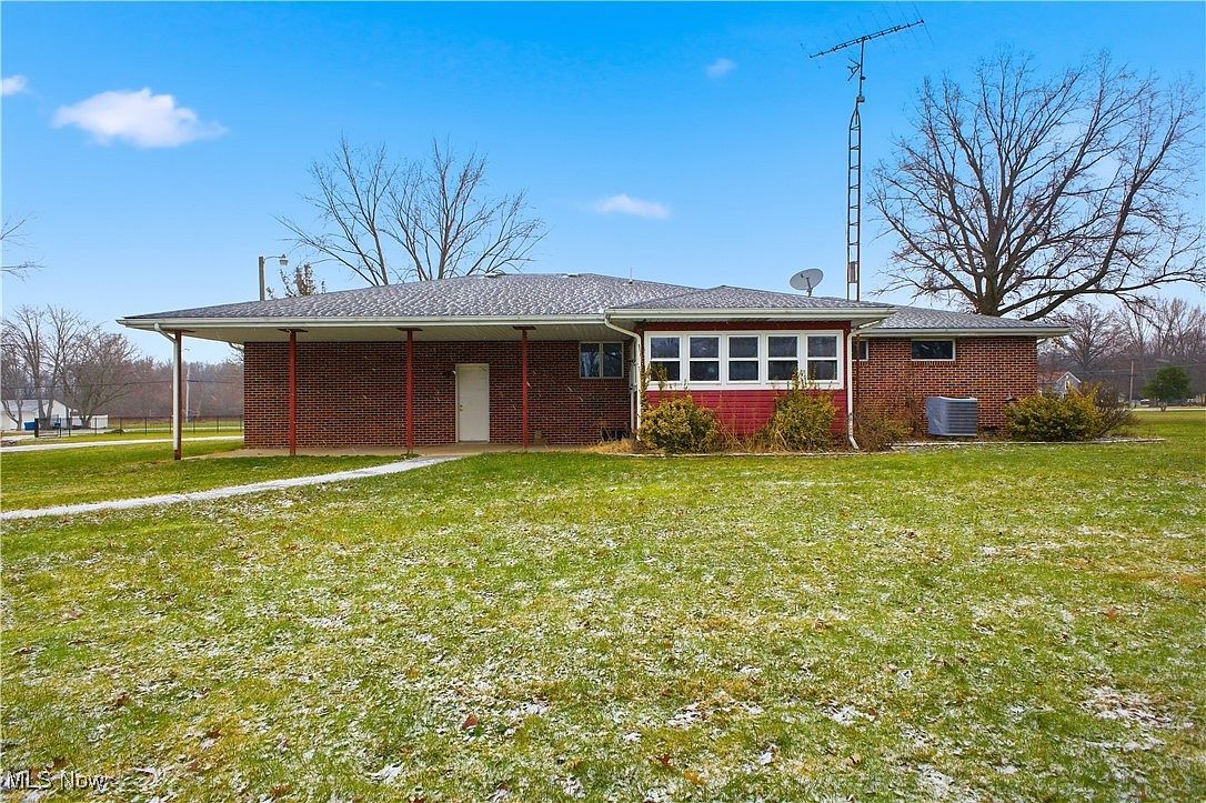 5253 Palmyra Rd SW Warren, OH 44481 - Thumbnail 5