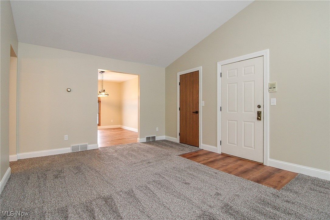 901 Pearson Cir UNIT 3 Youngstown, OH 44512 - Thumbnail 5